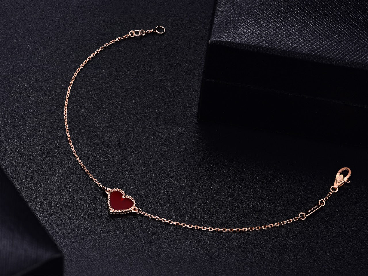 VCA HEART CARNELIAN PINK GOLD BRACELET
