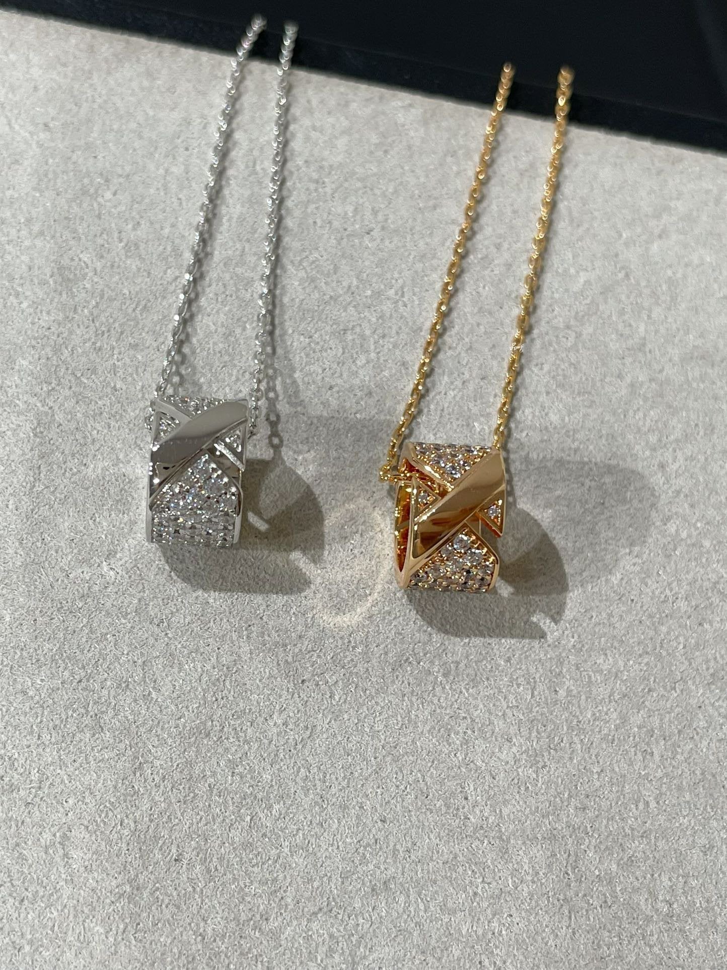 CHAUMET LIENS EVIDENCE DIAMOND PAVED NECKLACE