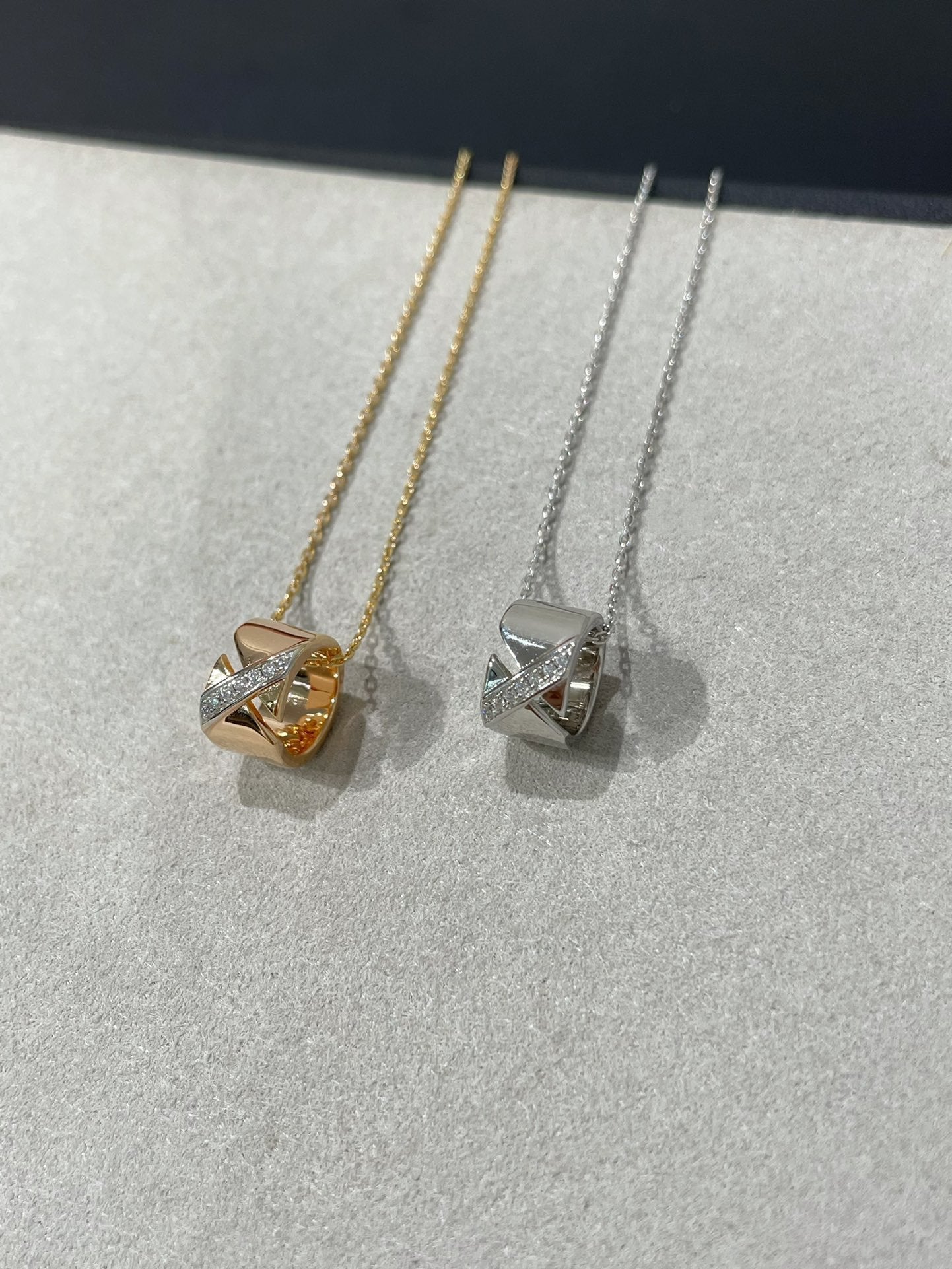 CHAUMET LIENS EVIDENCE DIAMOND NECKLACE
