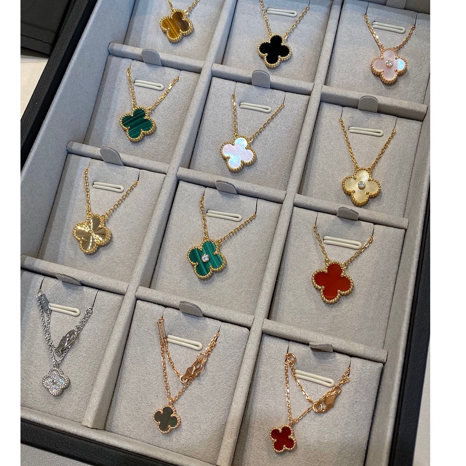 VCA CLOVER 15MM DIAMOND SINGLE FLOWER NECKLACE